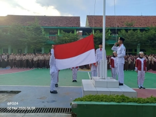 Peringatan Hardiknas_010